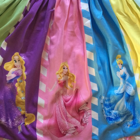 🌸HP🌸Adorable Disney Princess Rainbow twirl dress - Picture 3 of 9